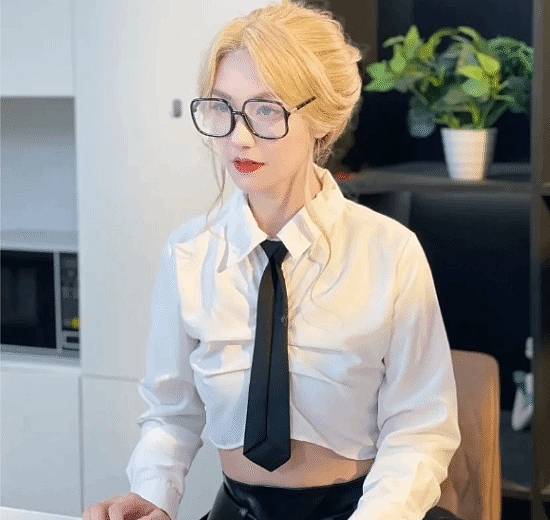 前lol美女解说小苍自曝投资大失败！远古女神已亏数千万 - 5