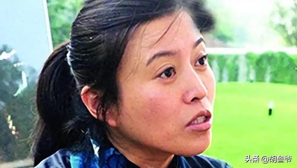 曝孙红雷前女友当奶奶！背十几块包拿卷纸带孙女，遇事还请教儿媳 - 10