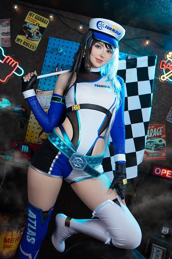 艾什莉体模新美照！COS国产大作角色赛车女郎 - 3