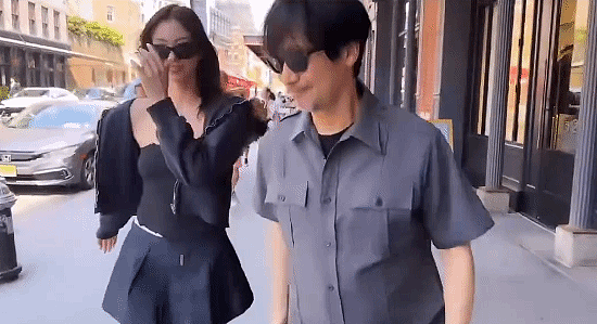 小岛秀夫和美女街头共舞！街头之旅好精彩 - 4