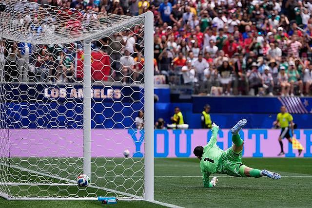 再造冷门!伊朗“封锁”比利时,暂列小组第一 - 3