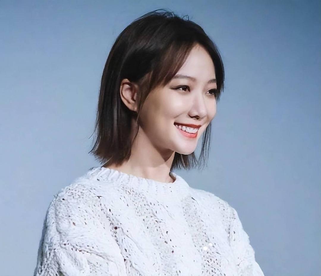 自导自演求婚被拆穿一年后,王珞丹现状曝光,陈凯歌果然没看走眼 - 11