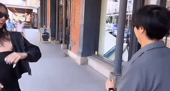 小岛秀夫和美女街头共舞！街头之旅好精彩 - 3