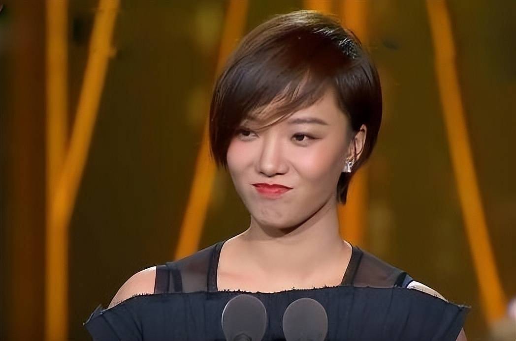 自导自演求婚被拆穿一年后,王珞丹现状曝光,陈凯歌果然没看走眼 - 10