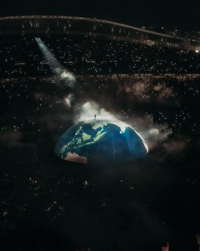 Ye土耳其12万票房打破世界纪录，Travis Scott 被指替身登台？ - 10