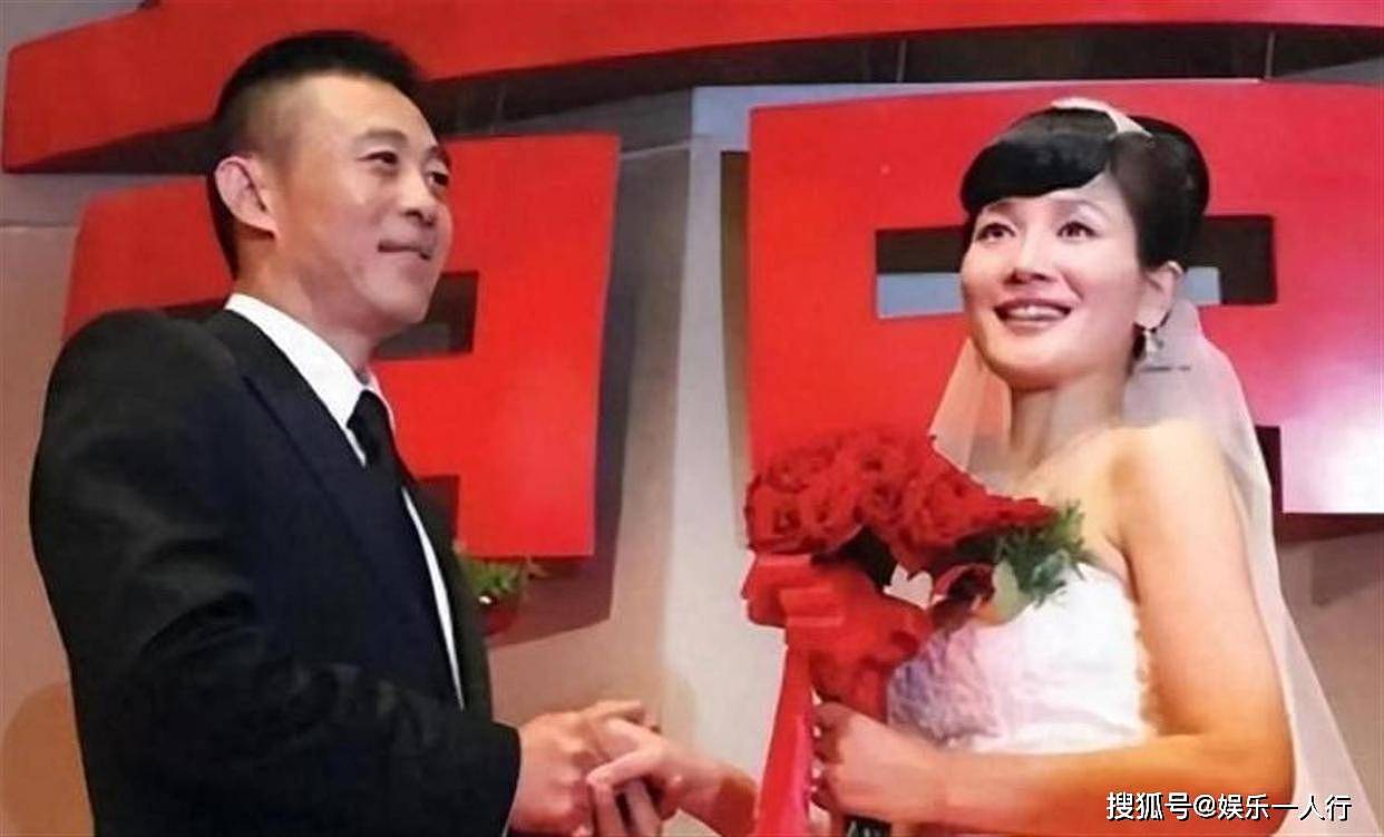 一出月子便携子净身离去，13年后她回金鹰台提名，前夫哥真高攀不起了 - 5