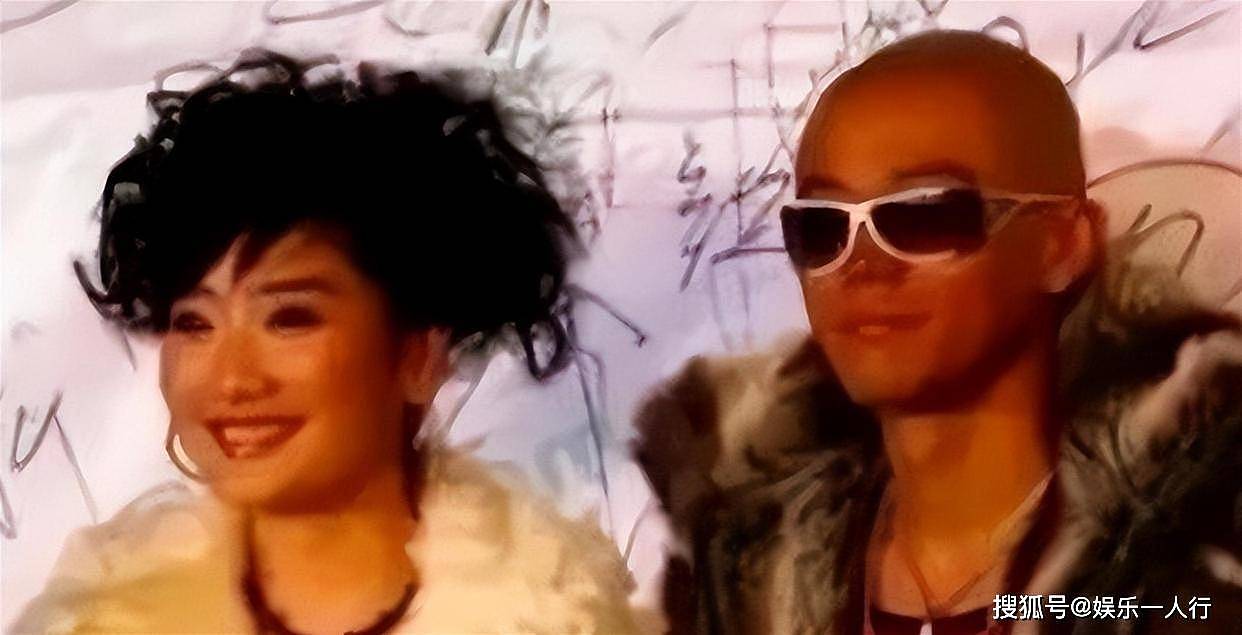 玲花消失的5个月：凤凰传奇五五分账27年，终究是女方先为男方的错买了单 - 4
