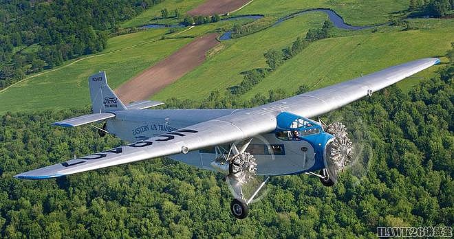 100年前 福特4-AT原型机首次试飞 至今仍有多架搭载游客上天兜风 - 1