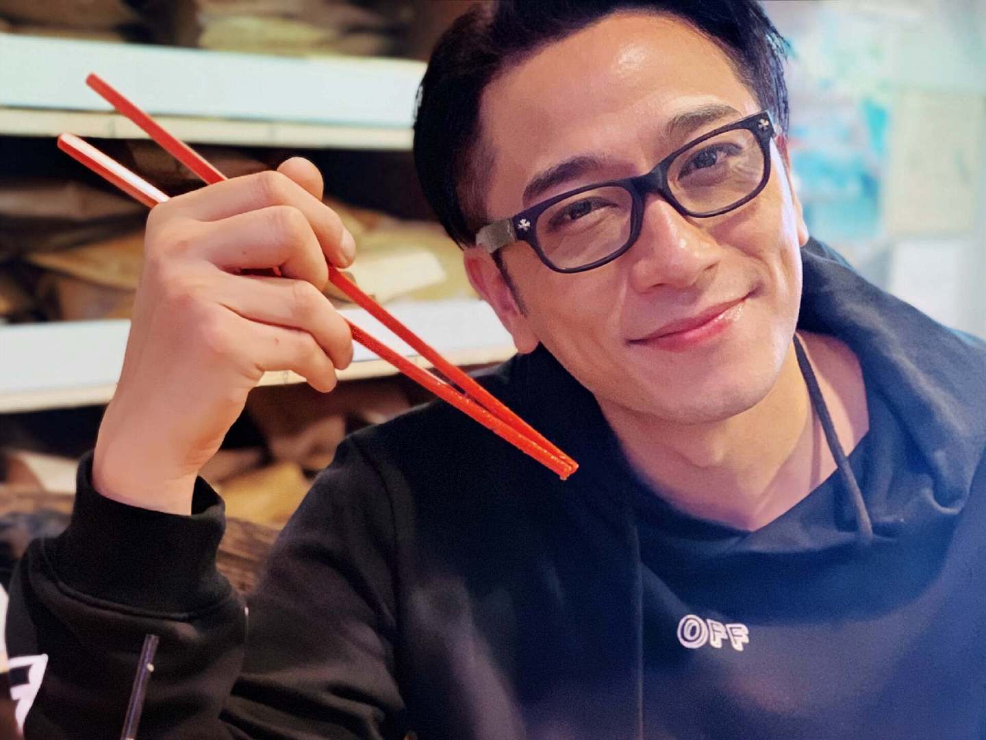 恭喜！TVB知名女星疑迎来新恋情，被曝和冻龄男神假戏真做 - 5