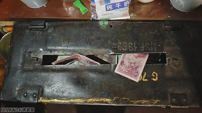 网友探寻桑耶寺手榴弹功德箱 还在供桌上 连贡品的位置都没有变化 - 3