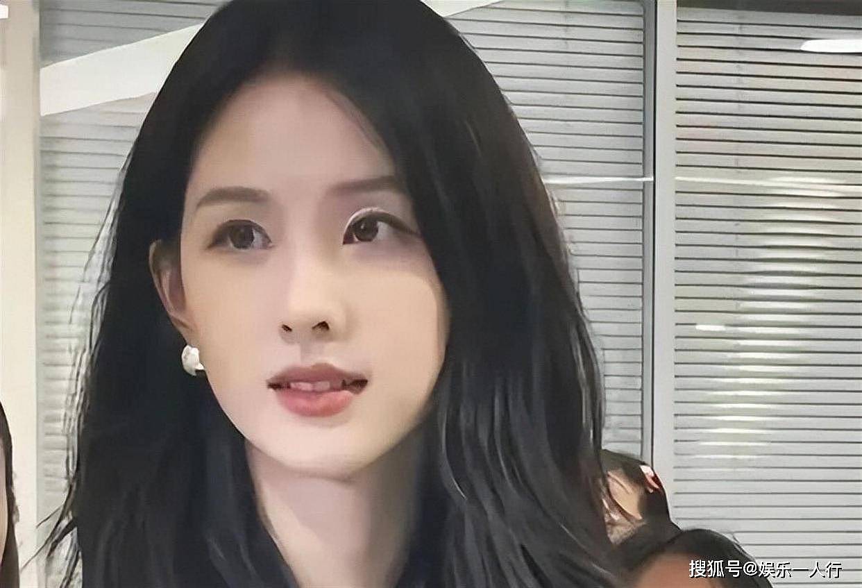女演员切勿整容,白鹿〈莫离〉vs陈都灵〈翘楚〉,高清镜头把内娱遮羞布撕下来了 - 24
