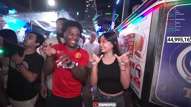 靠黑人笑话起家的甲亢哥，用两年时间成了代表世界大同的文化大使 - 32