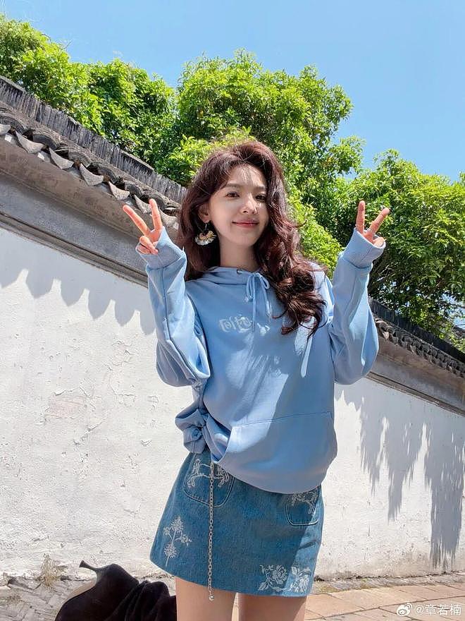 原来，她们承包了整个少女时代的衣橱 - 19