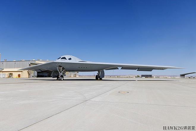 B-21“突袭者”隐形轰炸机进入战备状态 美国现代化改造空军基地 - 11