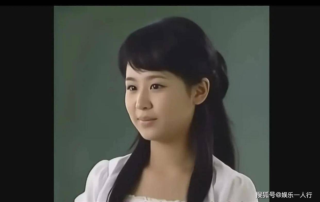 当年被宋丹丹劝“长这样别演了”的杨紫，拿了白玉兰视后第一句喊爸妈 - 15
