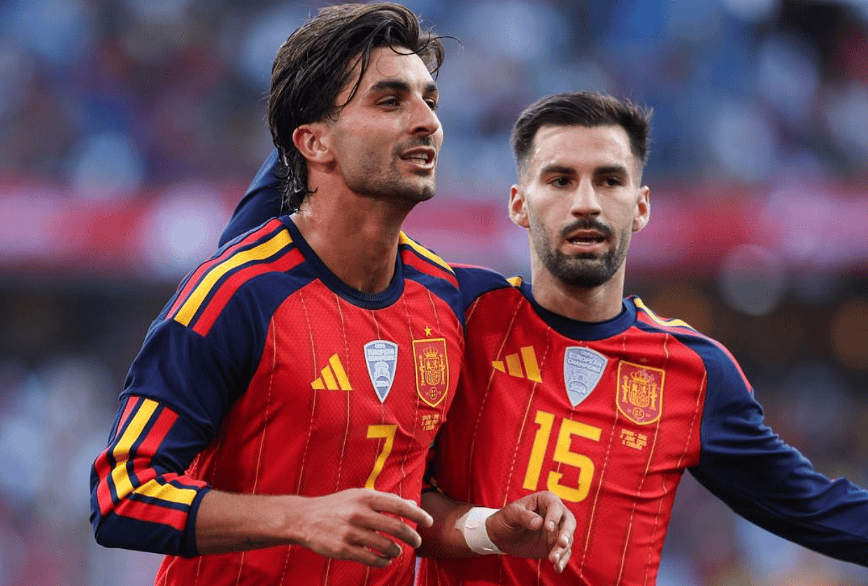 1-1！世界第2翻车，被伊拉克逼平，多斯基神仙球：边路吊射破门 - 2