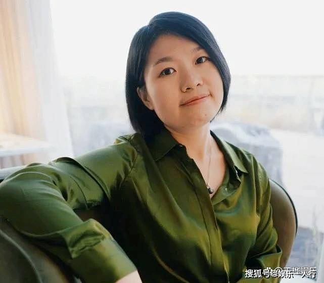 有用吗？蒙淇淇向白鹿道歉了！但那句“蝼蚁”根本不是替编剧说的，有人算准了她名字值多少流量 - 5