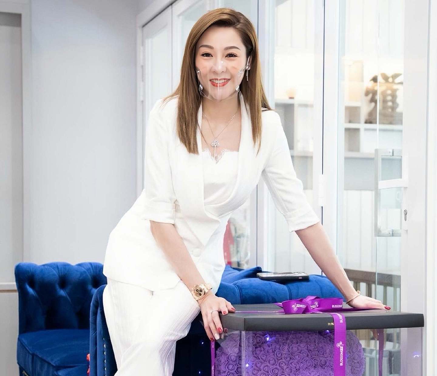香港知名女星为前任背负340万债务,萌生自杀念头,一年还清巨债 - 7