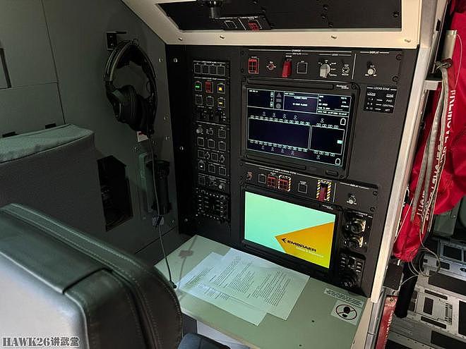 捷克空军举行首架C-390运输机接收仪式 走进驾驶舱 观看内部设备 - 20
