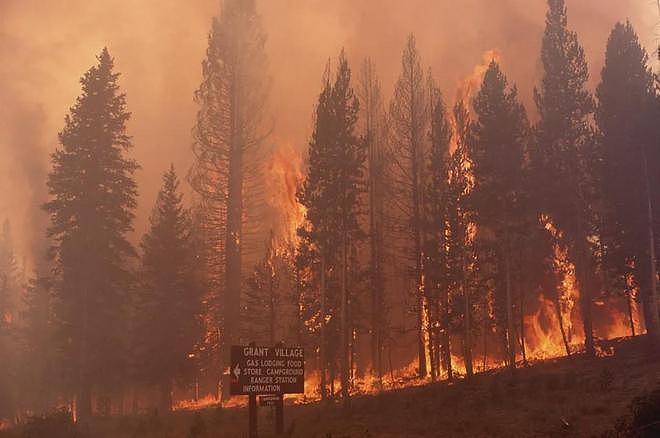美国黄石火山，毁灭人类的喷发，多少年一次？ - 12