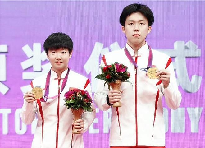 王者归来!孙颖莎王楚钦3战亚运混双,莎莎曾笑说没想过27岁身兼4项 - 1