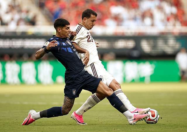1-0！世界杯夺冠热门第1出线：送乌拉圭出局 还帮了一把韩国 - 3