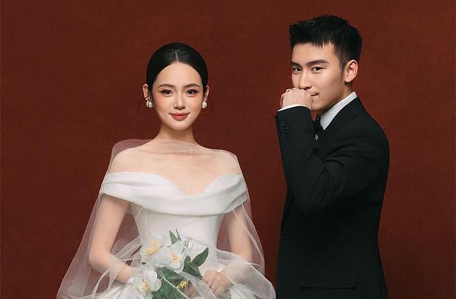 妻子也是国乒冠军！24岁王楚钦陪练晒婚纱照：他曾击败张本智和 - 3