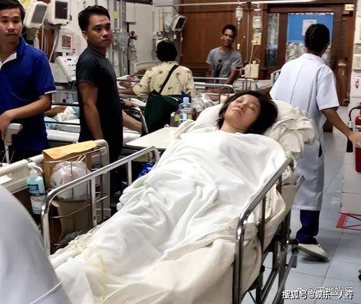 王暖暖凌晨紧急送医！讲述七年身体创伤与职场压力，每一幕都戳碎人心 - 1