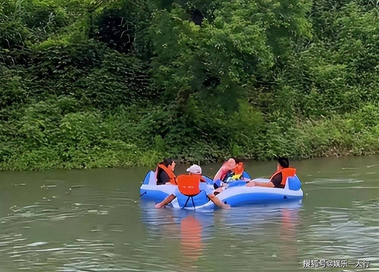 向佑安吉文旅翻车实录:12.7万人在线1小时砍半,被合伙好友坑到连哥哥刚挣的口碑都赔了 - 17