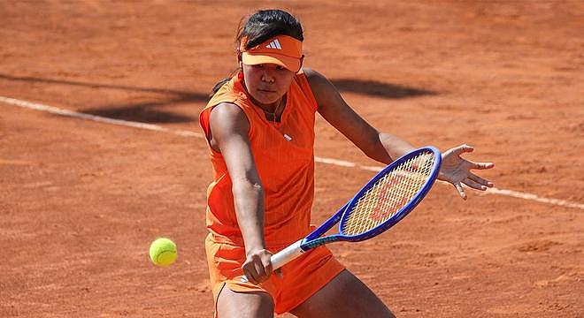 2-0横扫世界第12！中国女网15岁新星进4强：郑钦文王欣瑜后继有人 - 4