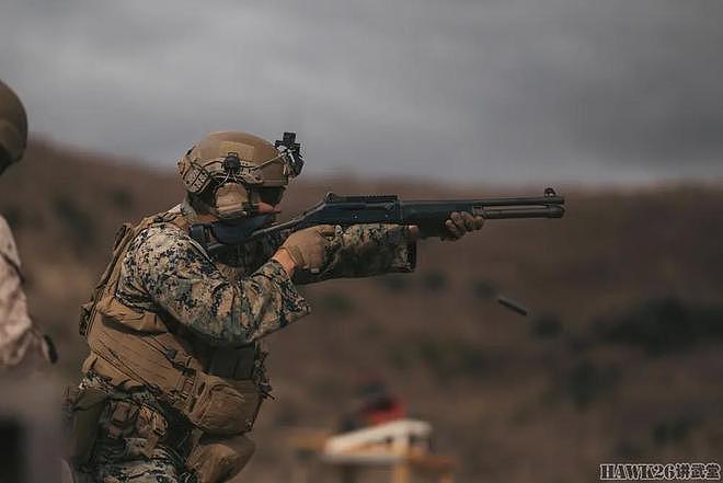 美国海军陆战队无人机战术培训 执行侦察任务 学习霰弹枪对空射击 - 12