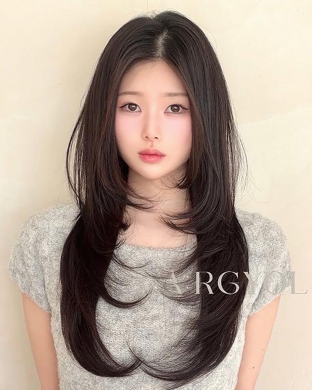 素丝裁韵：韩式层次感黑长直的清新美学 - 13