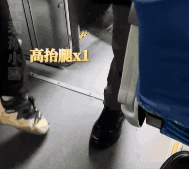 因为太爱喊“高考加油”，中国网友开始用“底层代码”解释全网抽象行为？ - 32