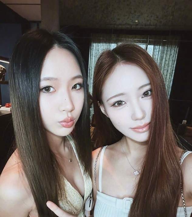 小S香港全家游走出低谷：和许雅钧打破婚变传闻，俩女儿美似超模 - 6