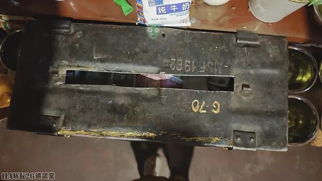 网友探寻桑耶寺手榴弹功德箱 还在供桌上 连贡品的位置都没有变化 - 4