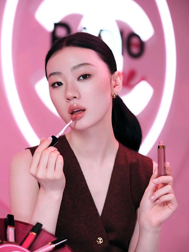 VOGUE播客回归：她们聊聊闪亮时刻 - 8