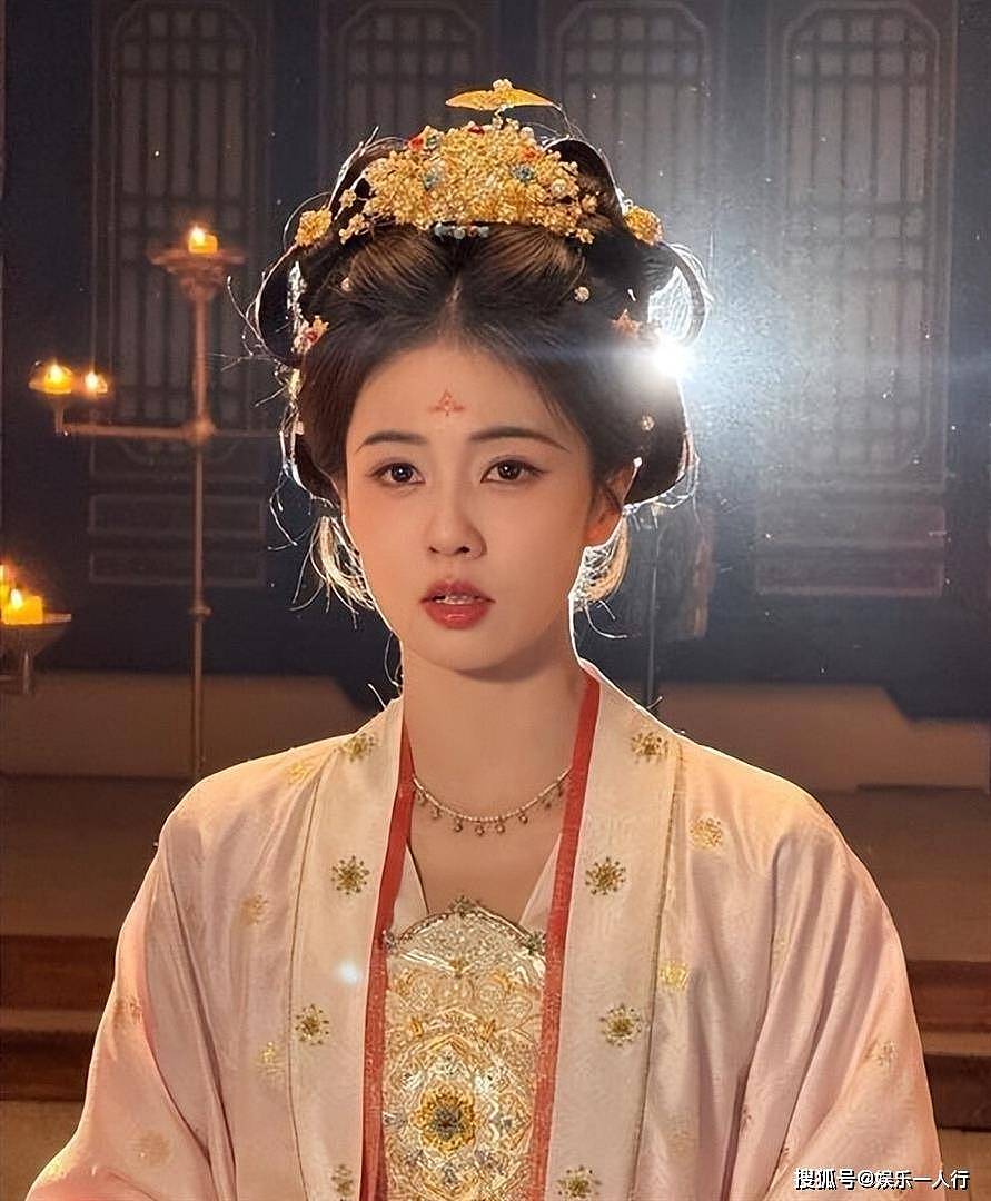 女演员切勿整容,白鹿〈莫离〉vs陈都灵〈翘楚〉,高清镜头把内娱遮羞布撕下来了 - 9