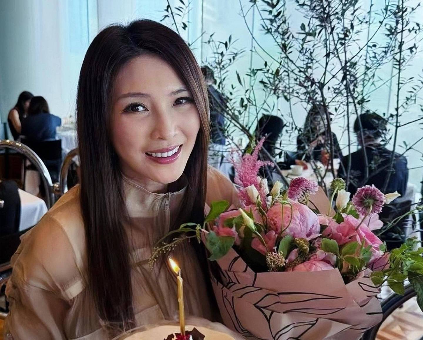 香港知名演员中年丧夫，婚后坚持丁克无儿无女，有计划复出拍戏 - 5