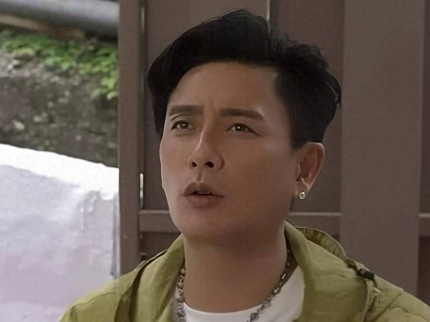 香港知名男星宣布不结婚，受父母离婚影响，在离世前会花光积蓄 - 1