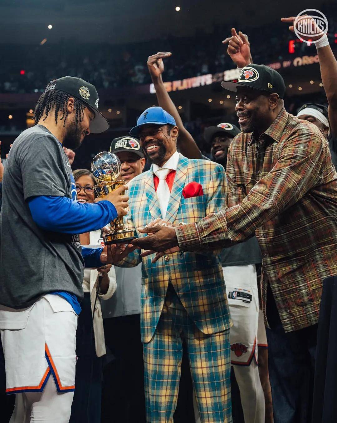 福斯特来了！NBA公布总决赛裁判！马刺大闸锁死布伦森 - 6