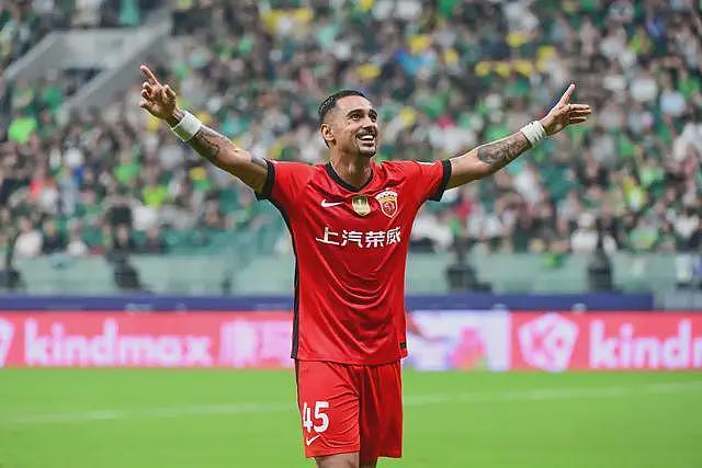 2-0！沪上德比小弟胜大哥，海港足协杯晋级后，中超远离降级区 - 3