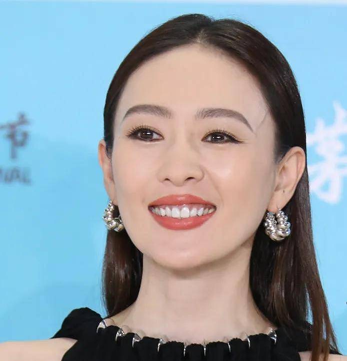 白玉兰奖红毯生图来了！杨幂脸上凸起一条线，杨紫用力过猛妆太浓 - 15