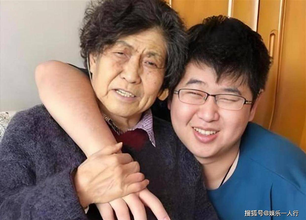 身家过亿却夜夜失眠!67岁亿万富翁现状揭晓,27岁儿子成心头刺! - 6