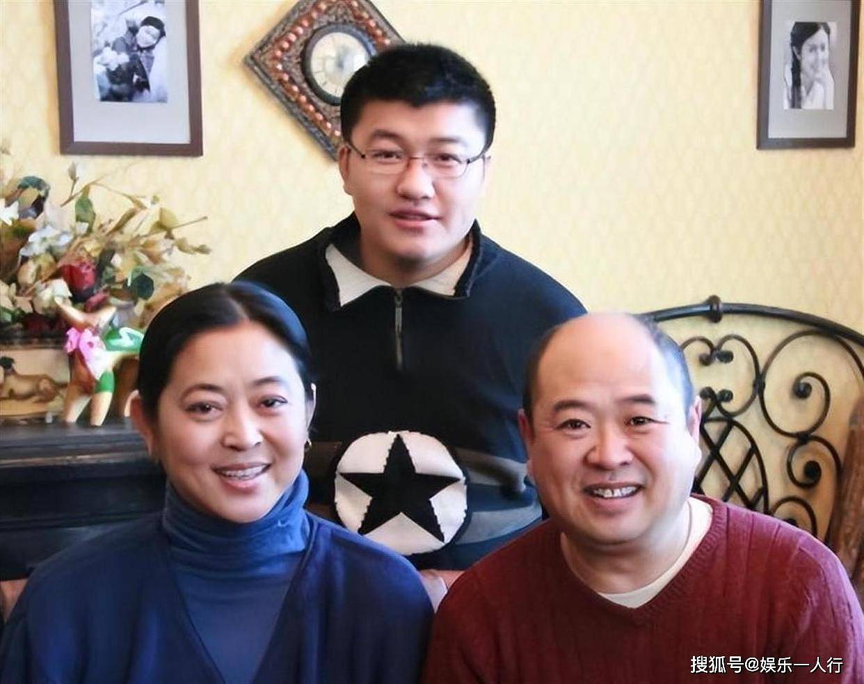 身家过亿却夜夜失眠!67岁亿万富翁现状揭晓,27岁儿子成心头刺! - 10