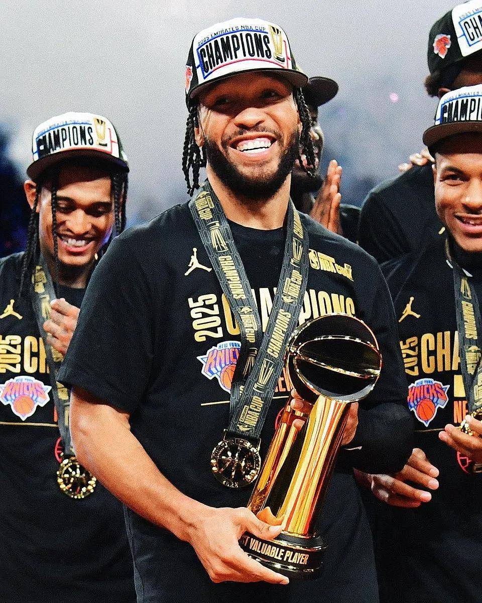 福斯特来了！NBA公布总决赛裁判！马刺大闸锁死布伦森 - 5
