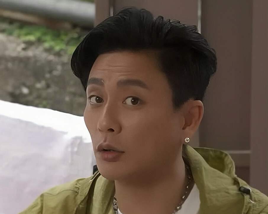 香港知名男星宣布不结婚，受父母离婚影响，在离世前会花光积蓄 - 3