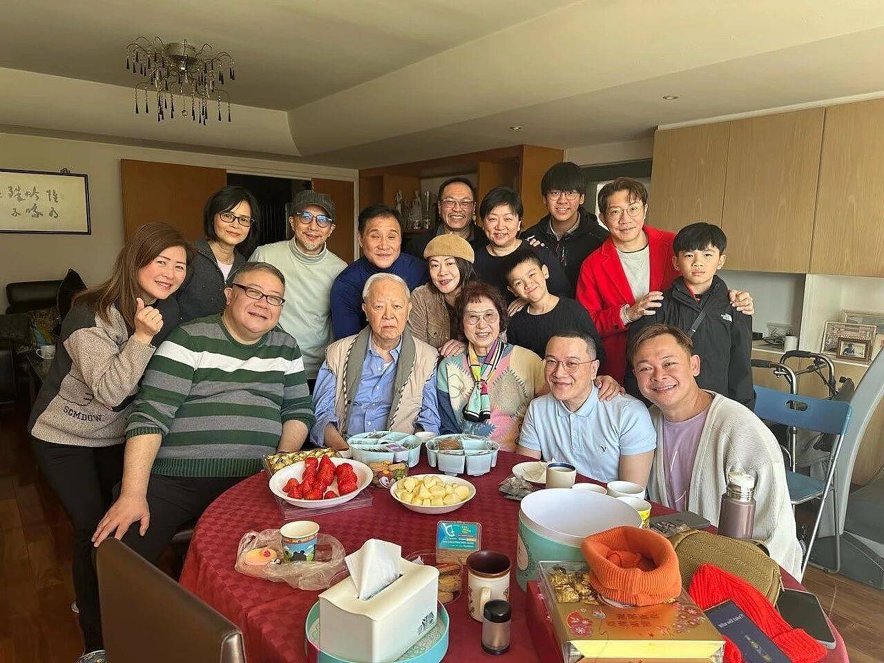 钟景辉离世！香港一代戏剧大师睡梦中安详的走了 - 7