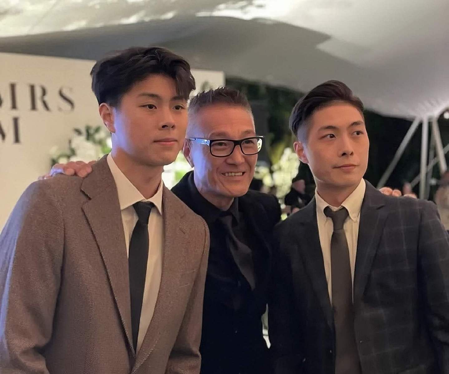 香港知名演员花光积蓄，送俩儿子出国留学，前妻因抑郁烧炭自杀 - 6