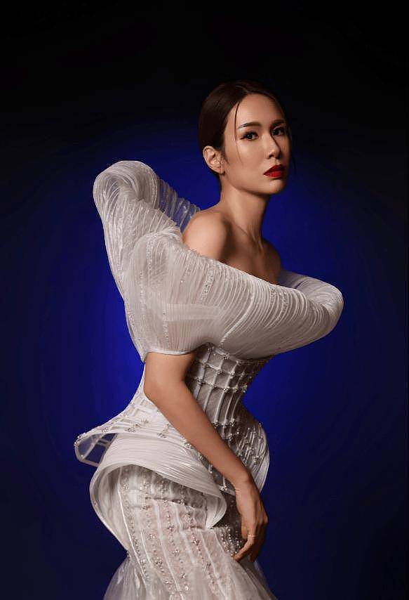 恭喜！TVB男星与港姐女友宣布8月2日举行盛大婚礼！男方曾入狱女友不离不弃！ - 13