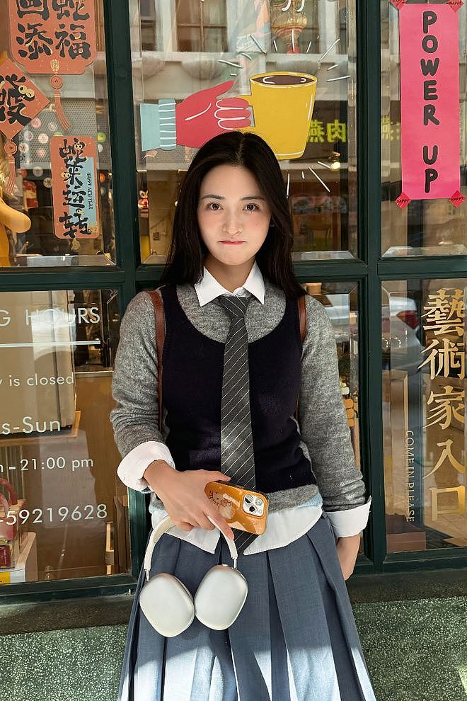 原来，她们承包了整个少女时代的衣橱 - 14